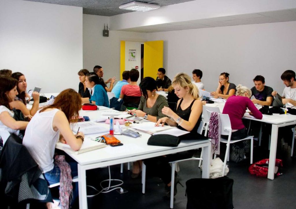 salle de classe de l'école bellecour