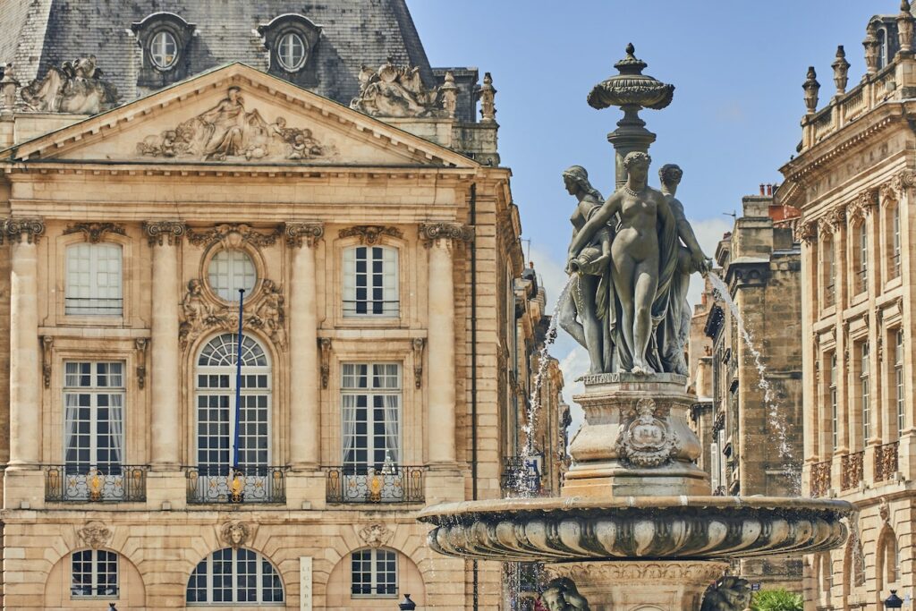 place de la bourse à bordeaux