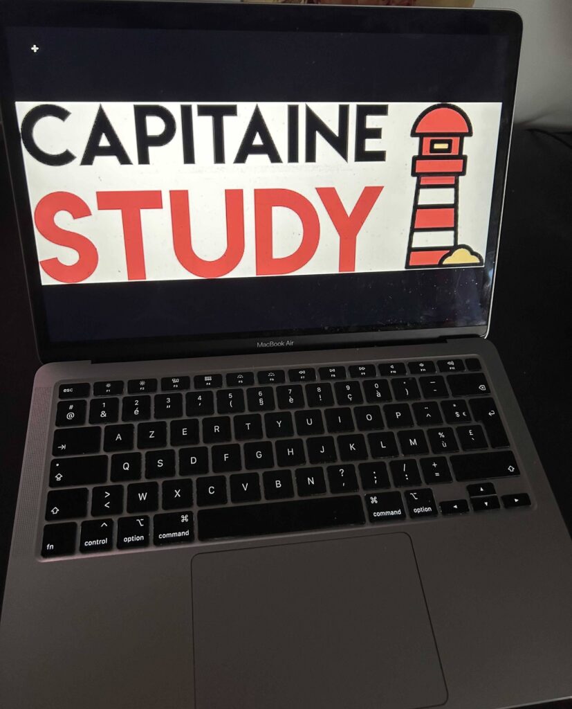 Ordinateur portable étudiant