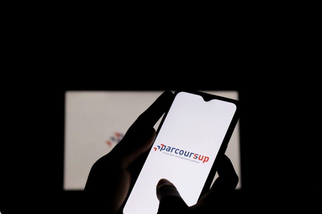 Comment quitter sa formation sur Parcoursup après acceptation ?