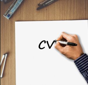 Comment rédiger un CV percutant quand on est étudiant (sans expérience) ?