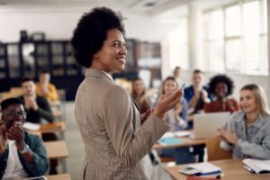 Licence d’anglais : quels métiers et débouchés après le diplôme ?